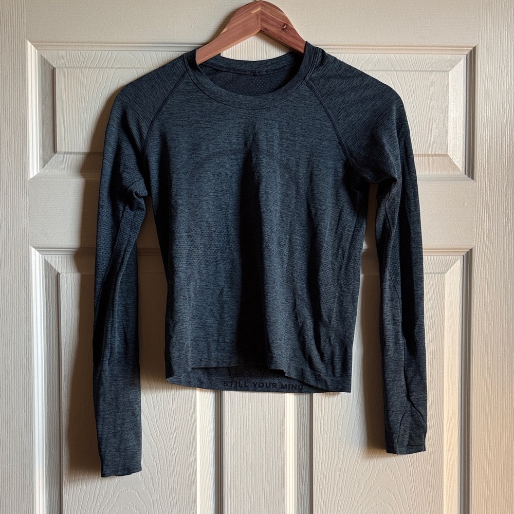 Lululemon women’s Dark Blue Long Sleeve Athletic Top